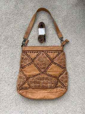 Gorgeous Tan Leather Shoulder Bag